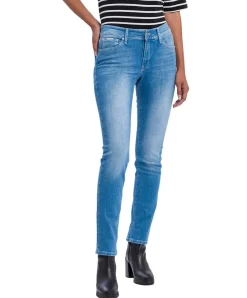 Cross - hellblaue Mom Jeans Anya in Light Blue