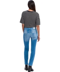 Cross - hellblaue Mom Jeans Anya in Light Blue