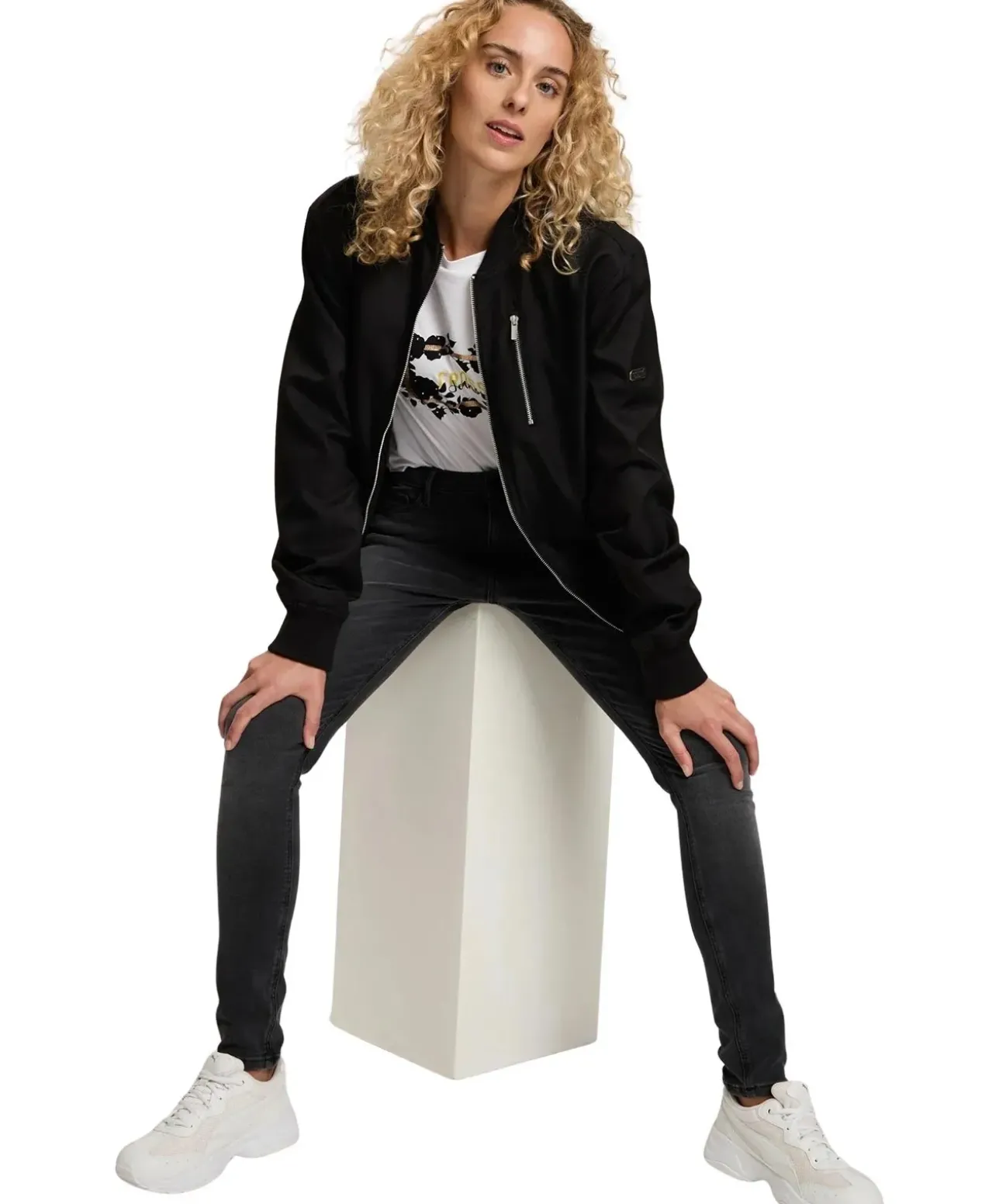 CROSS Alan Skinny fit Jeans in anthrazitfarbener Waschung