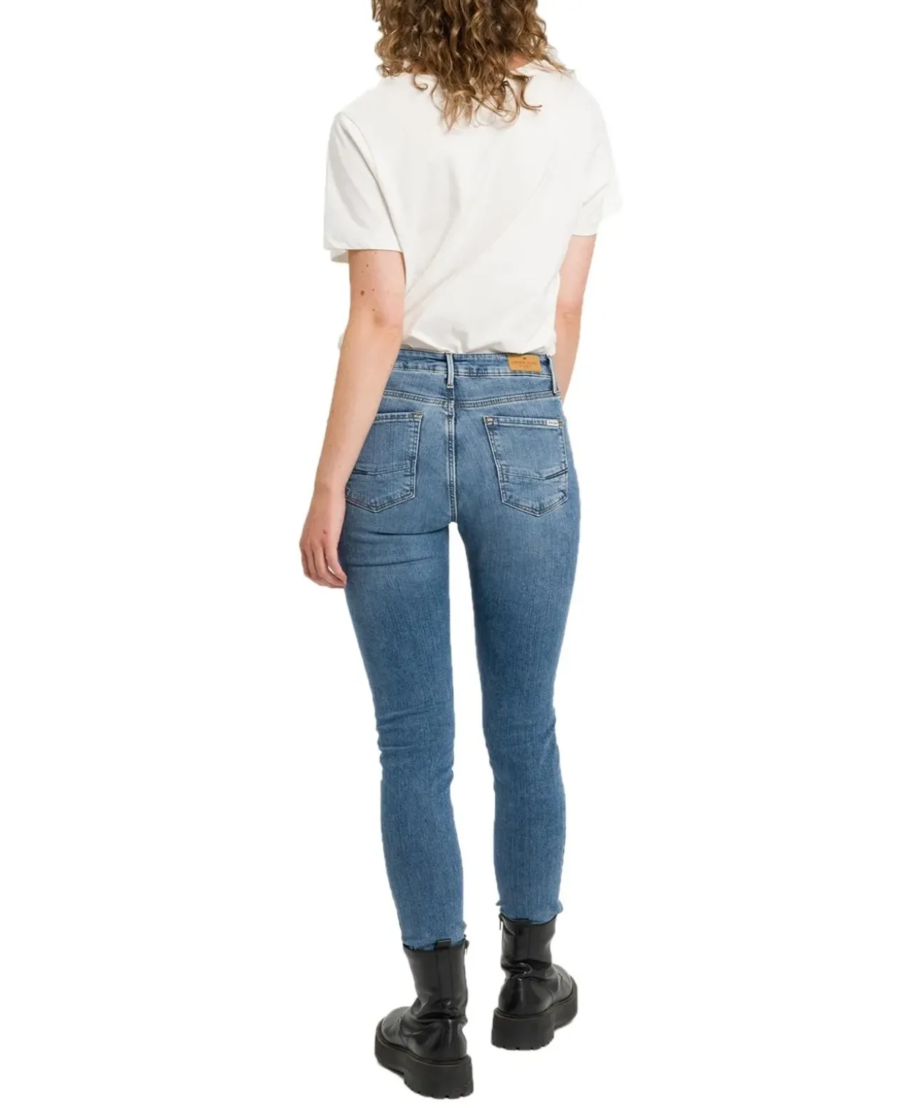 Cross Alan Skinny Jeans in mittelblau und hohem Bund