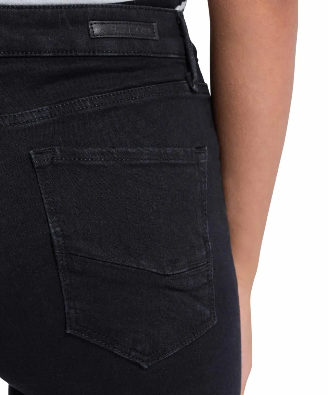 Cross Alan Skinny Jeans in schwarz aus Nachhaltiger Produktion
