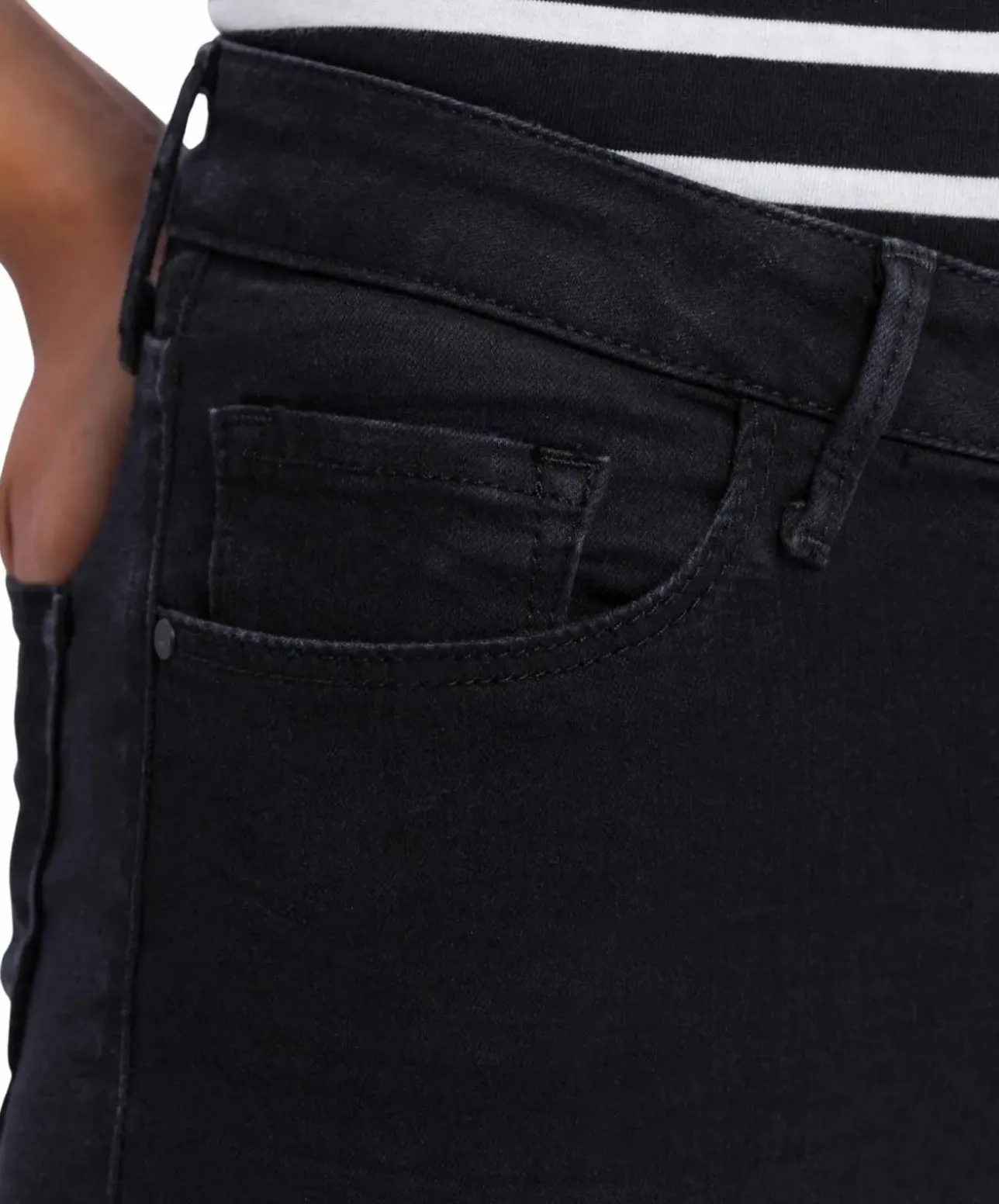 Cross Alan Skinny Jeans in schwarz aus Nachhaltiger Produktion