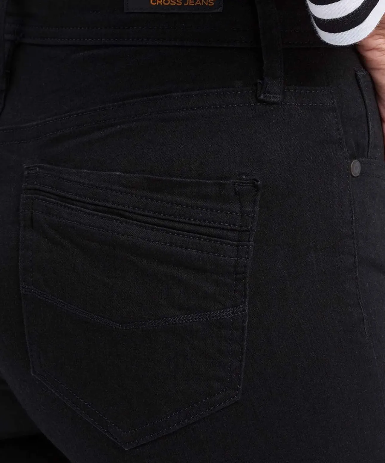 Cross Anya - Schwarze Jeans mit schmalem Beinverlauf
