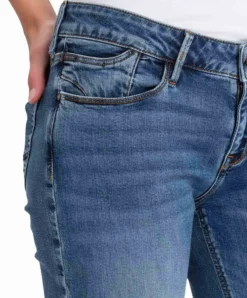 Cross Damen Jeans Regular Fit Rose in hellem Blue Used