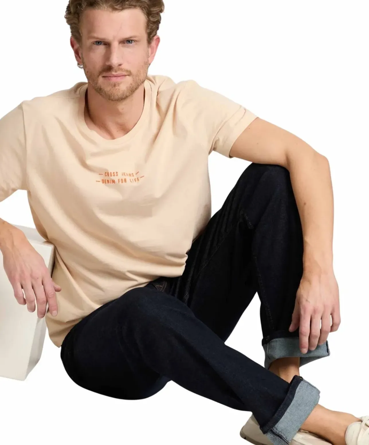 Cross Damien - Schmale Jeans mit Elasthan in Rinse Wash