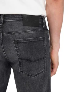 Cross Dylan Jeans Regular Fit in dunkler Waschung