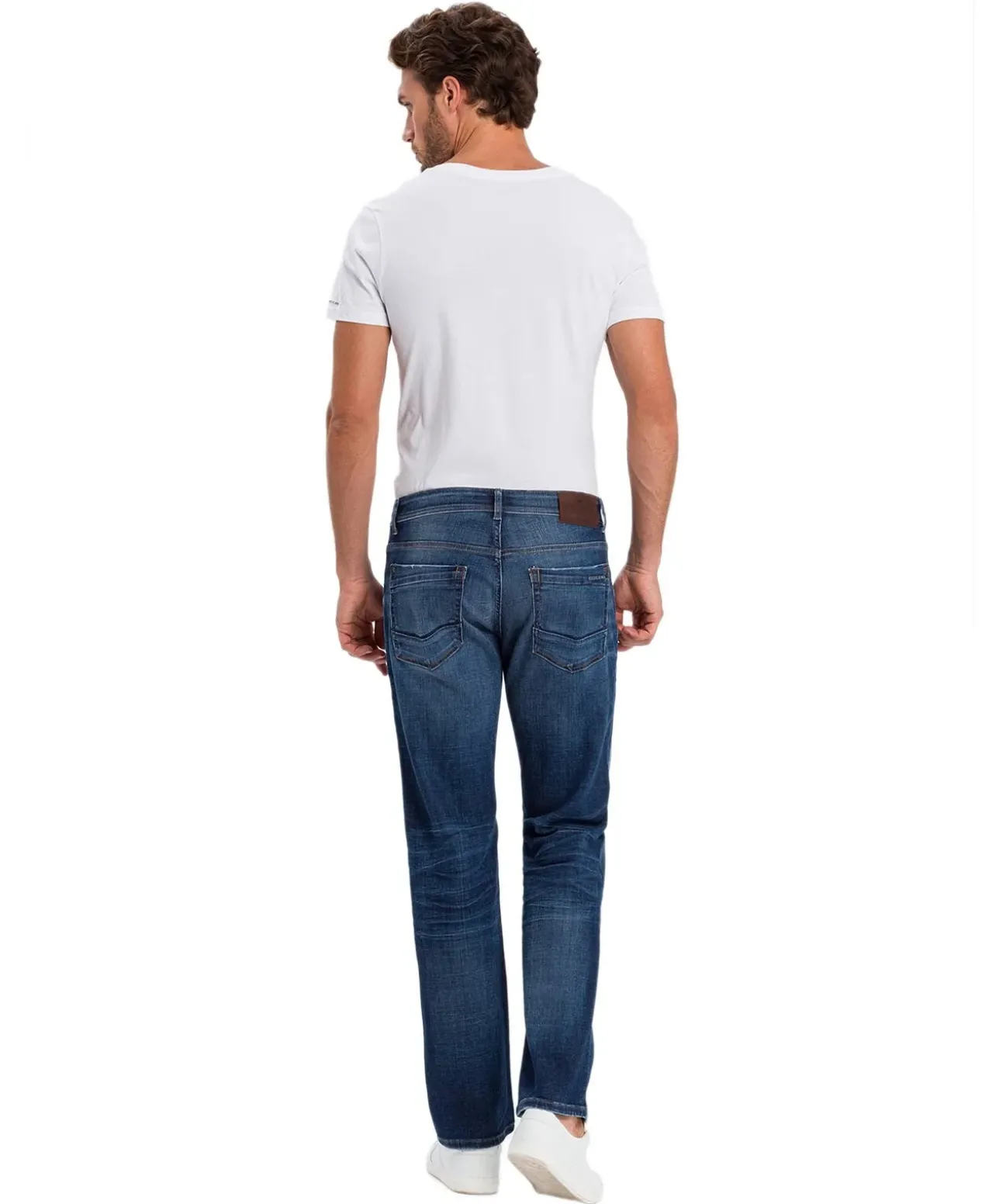 Cross Herren Jeans Antonio im Relaxed Fit