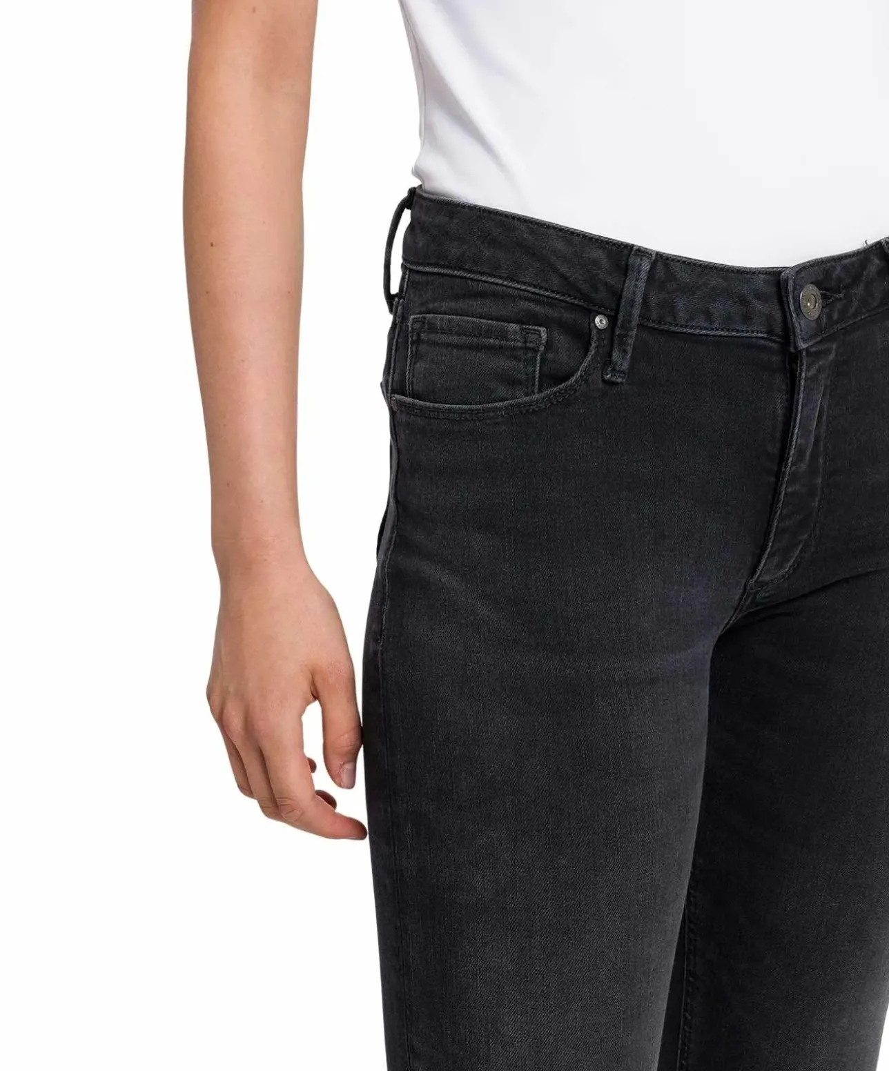 Cross Jeans Alan mit Skinny Fit in dunkelgrauer Waschung