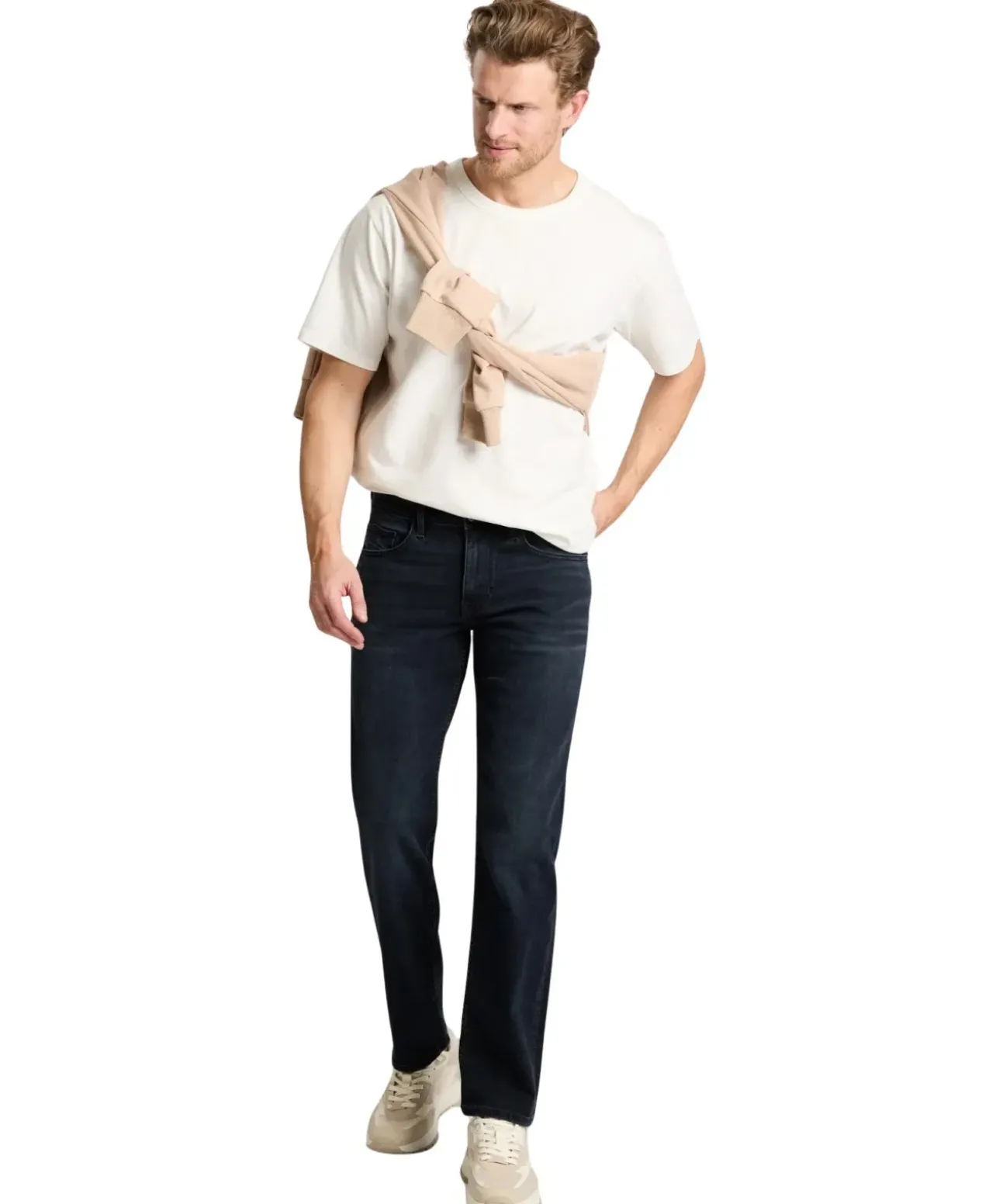 Cross Jeans Antonio in Blauschwarz mit Relaxed Fit