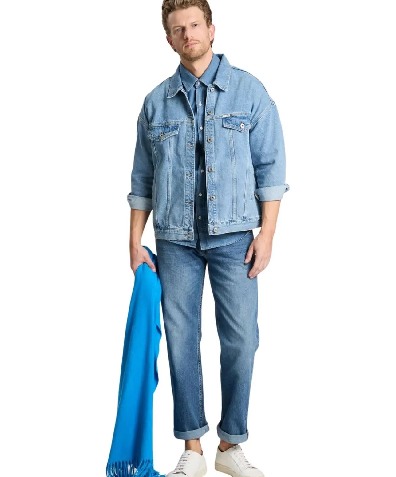 Cross Jeans Antonio mit Relaxed Fit in Indigoblau