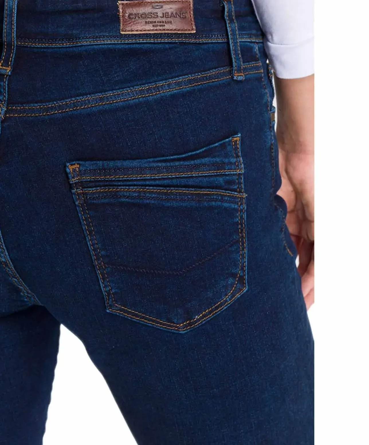 Cross Jeans Anya - Slim fit Jeans in Dark Blue Färbung