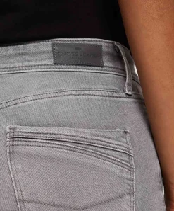 Cross Jeans Anya in grauer Waschung mit hohem Bund