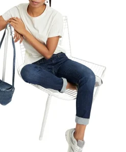 Cross Jeans Anya mit High Waist in mittelblauer Waschung