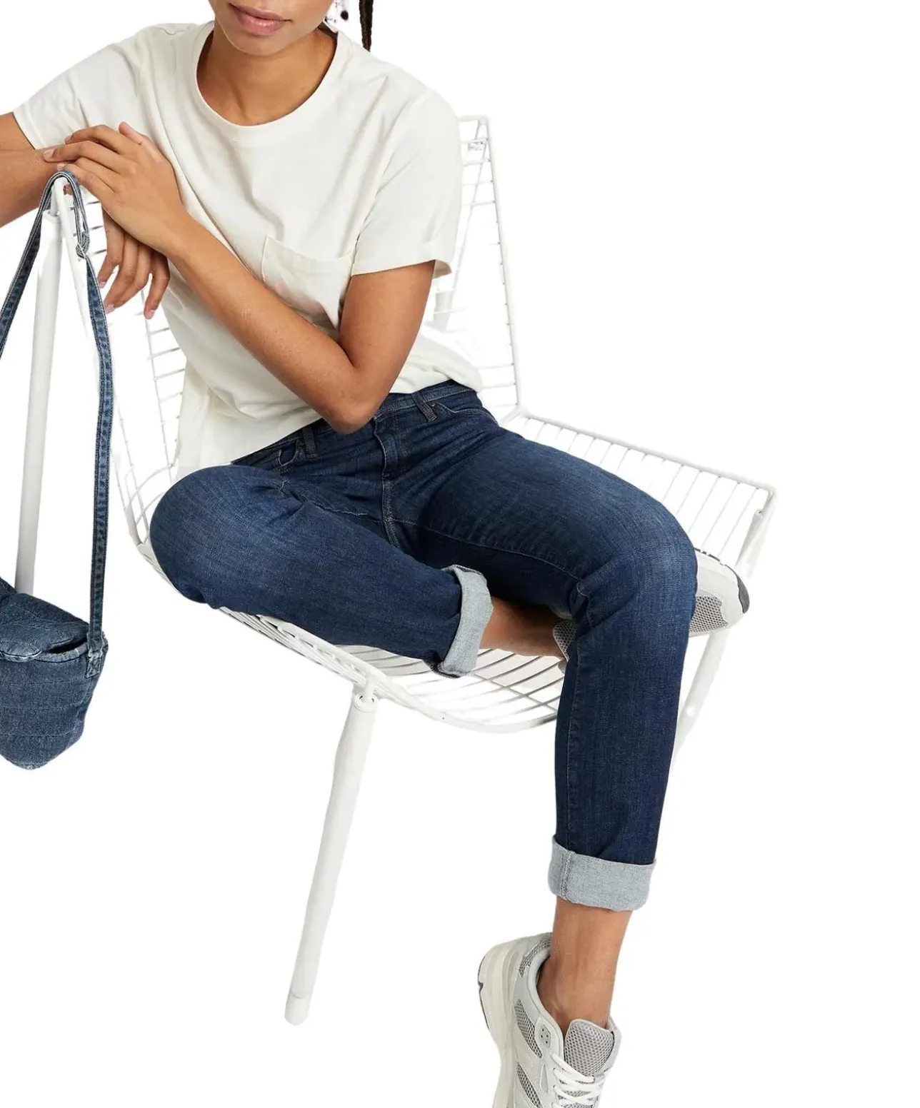 Cross Jeans Anya mit High Waist in mittelblauer Waschung