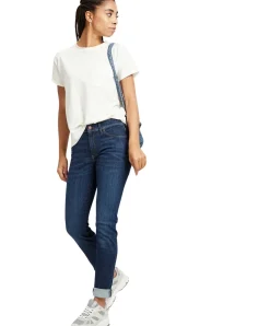 Cross Jeans Anya mit High Waist in mittelblauer Waschung