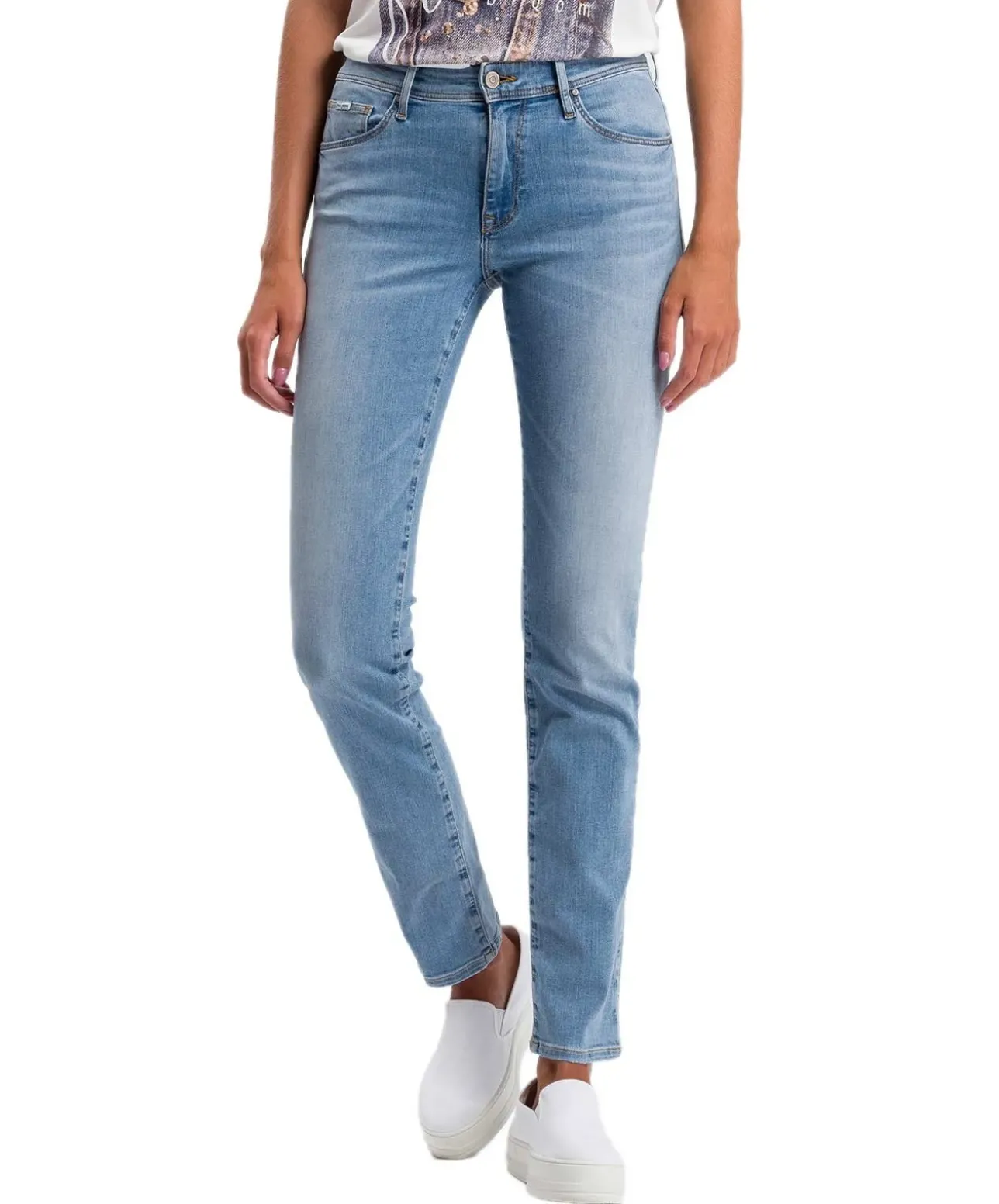 Cross Jeans Anya mit High Waist in hellblauem Used