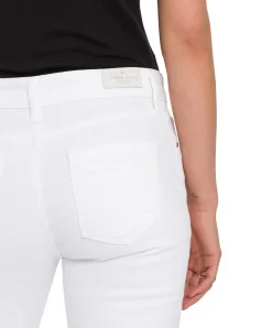 Cross Jeans Anya mit hoher Taille in weiß