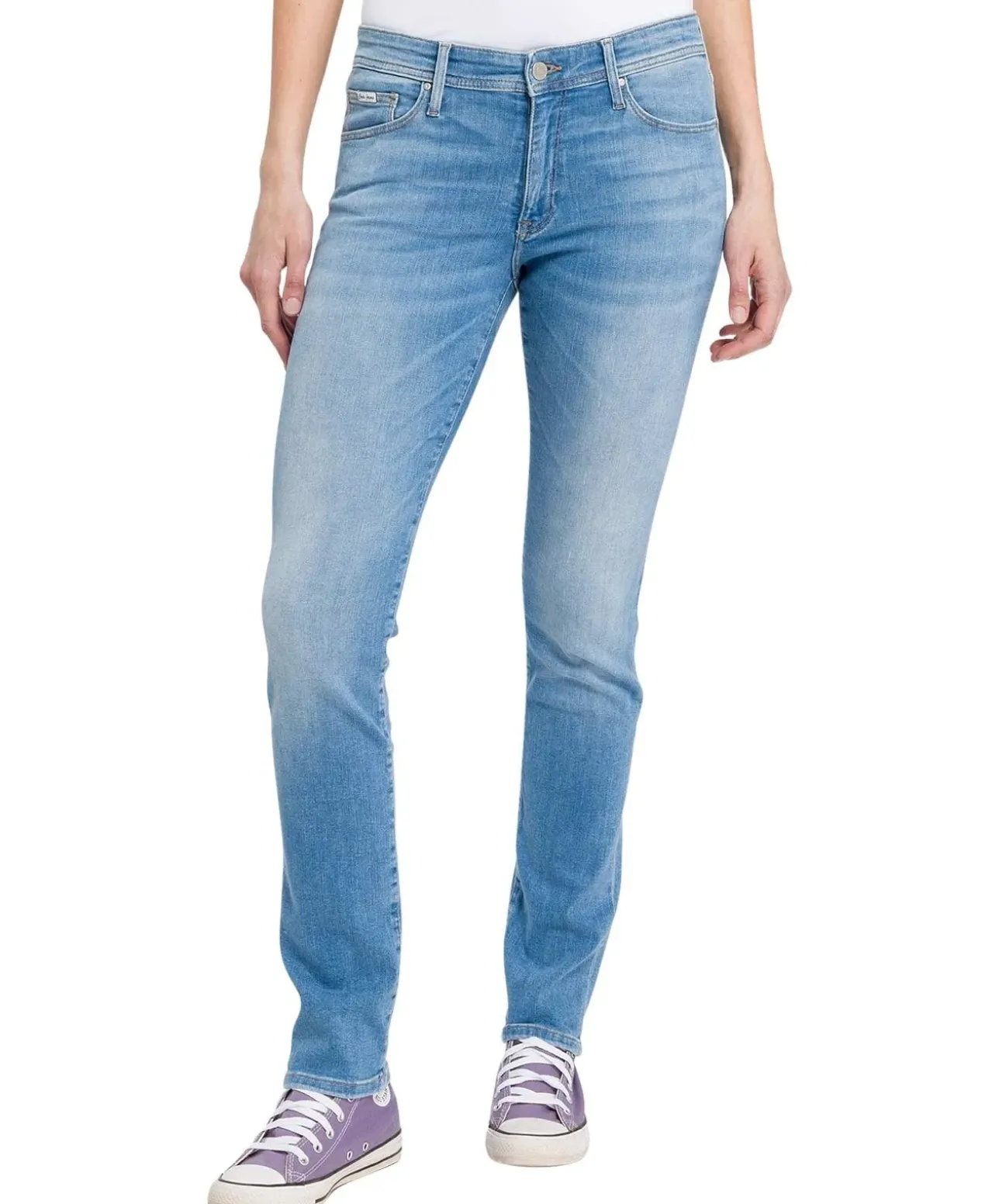Cross Jeans Anya mit Slim-Fit in hellblauer Waschung