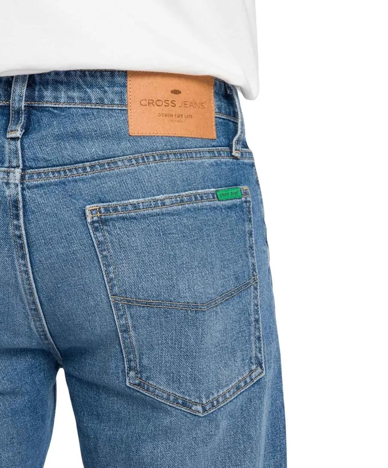 Cross Jeans Damien mit Slim Fit in Vintage Waschung