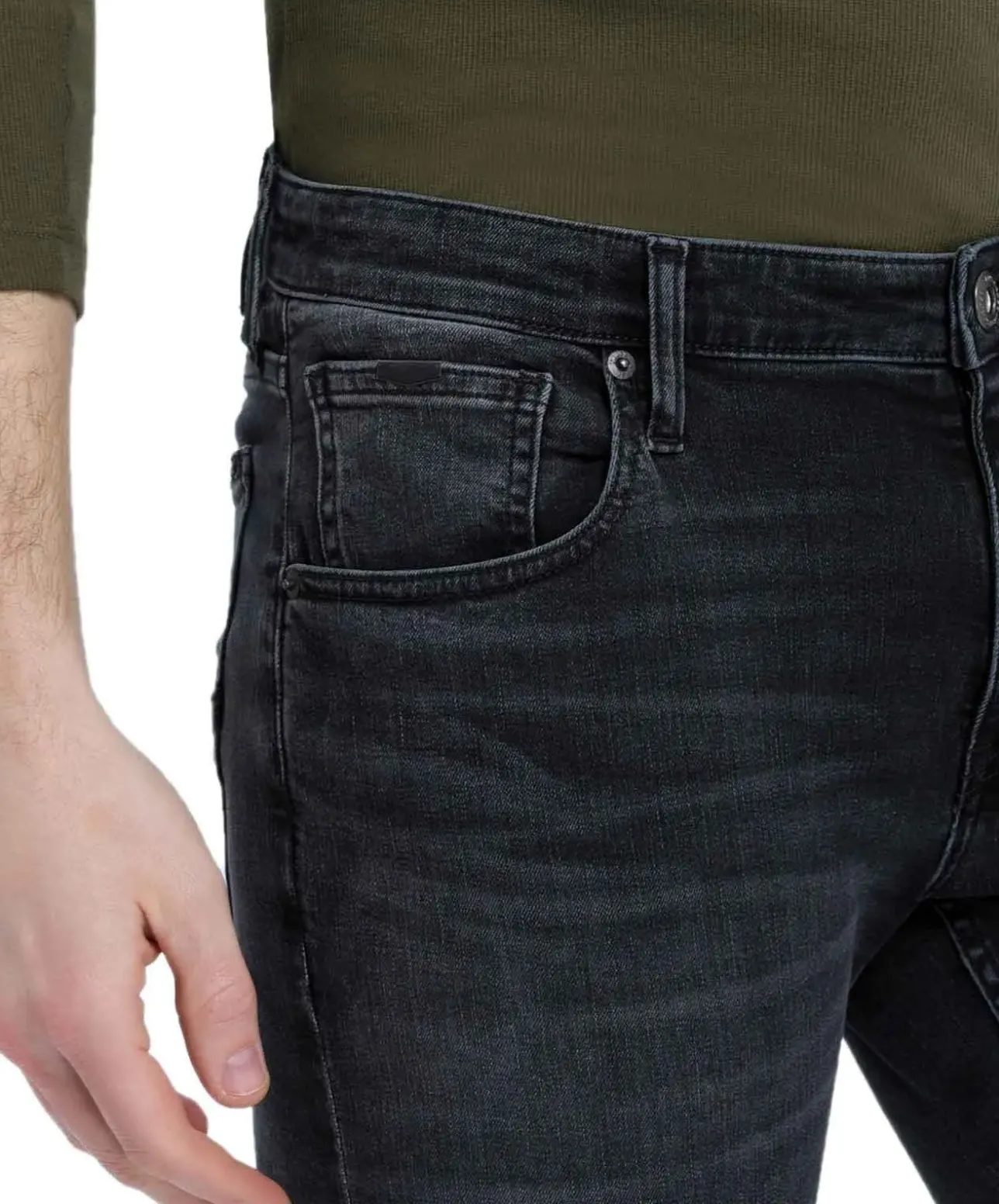 Cross Jeans Damien mit Slim Fit in Schwarzer Used-Optik