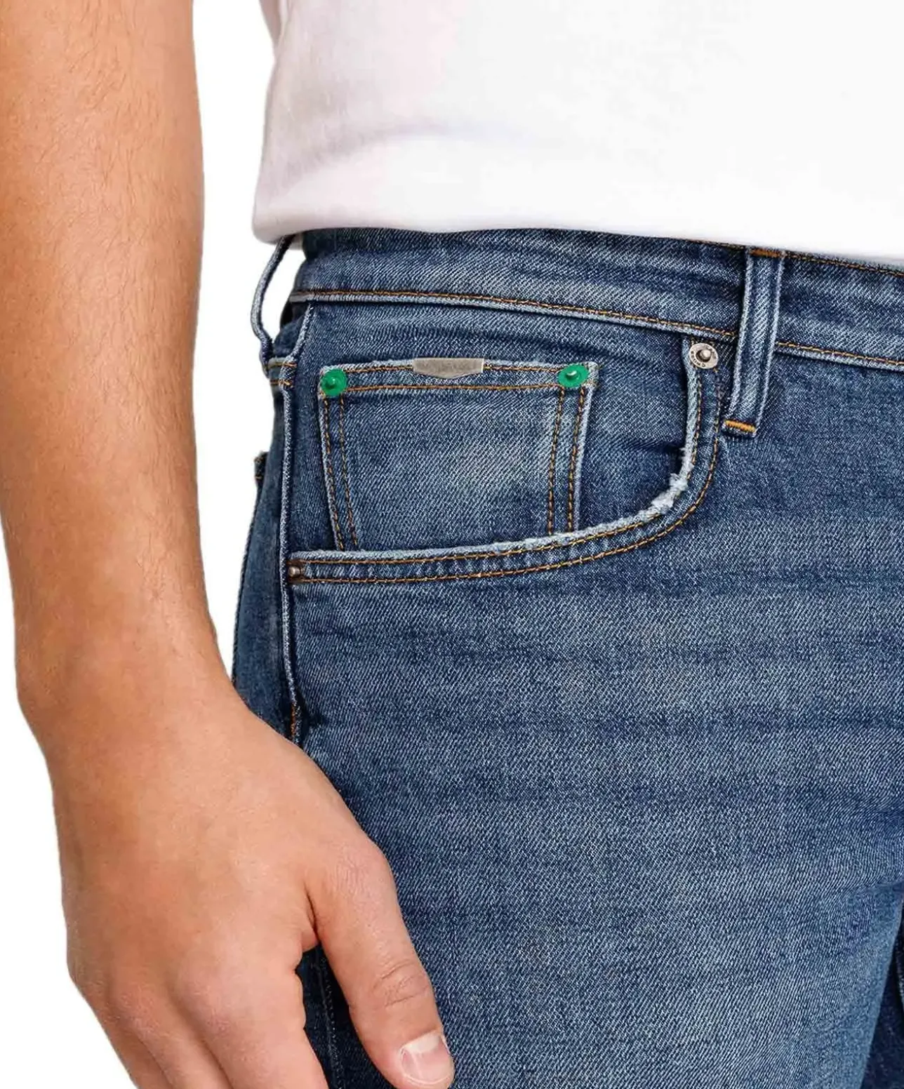Cross Jeans Damien mit Slim Fit aus Organic Cotton
