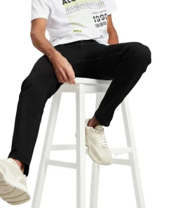 Cross Jeans Damien Slim fit in Schwarz