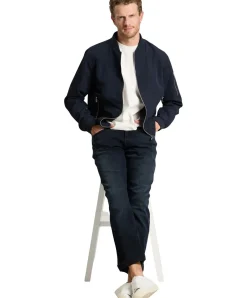Cross Jeans Dylan in Blauschwarz mit Regular Fit