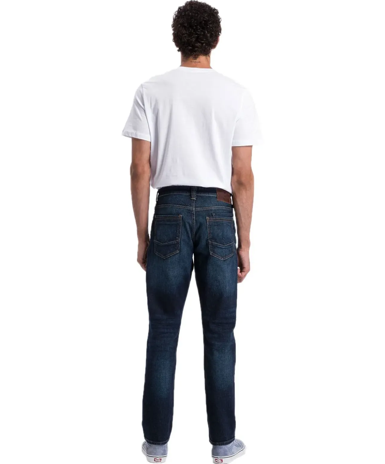 Cross Jeans Dylan mit Regular Fit in dunkler Waschung