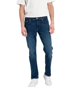 Cross Jeans Dylan mit Straight Leg in dunkler Verwaschung