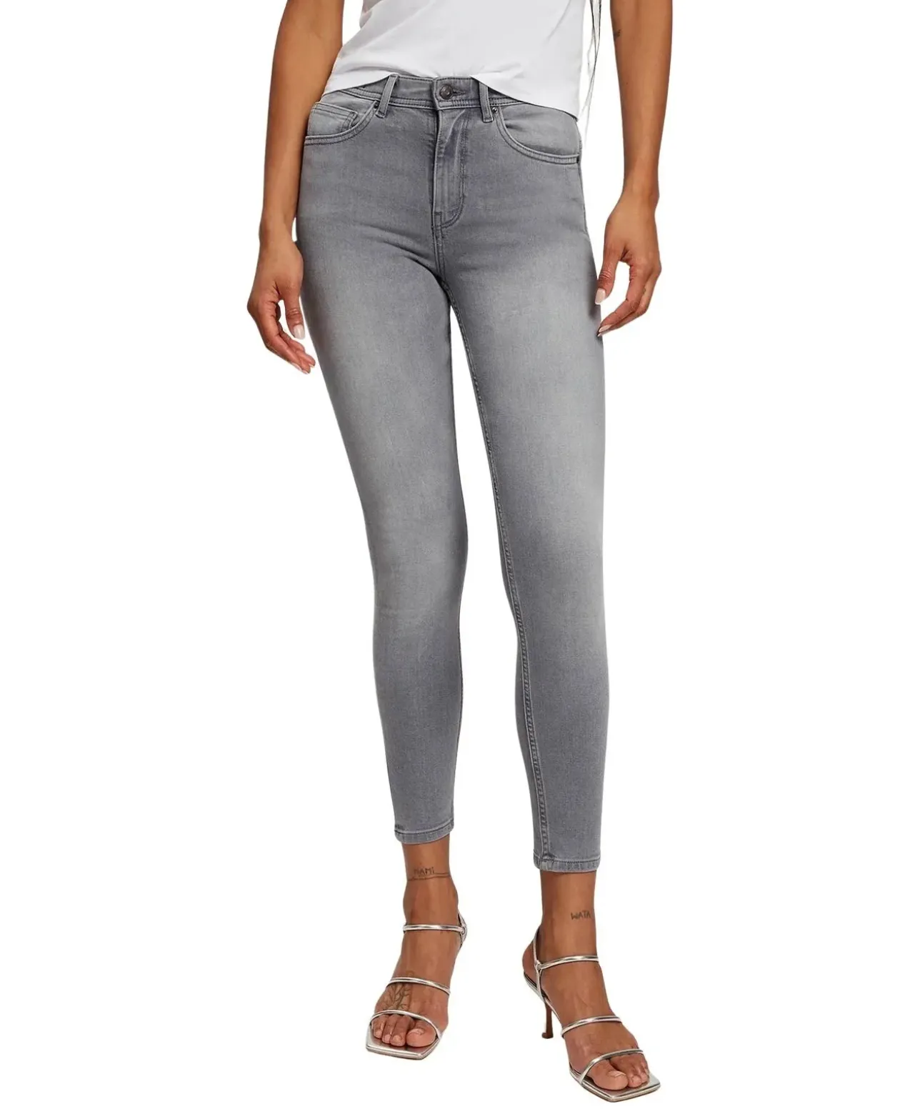 CROSS Jeans Judy in grau mit Skinny Fit und hohem Bund
