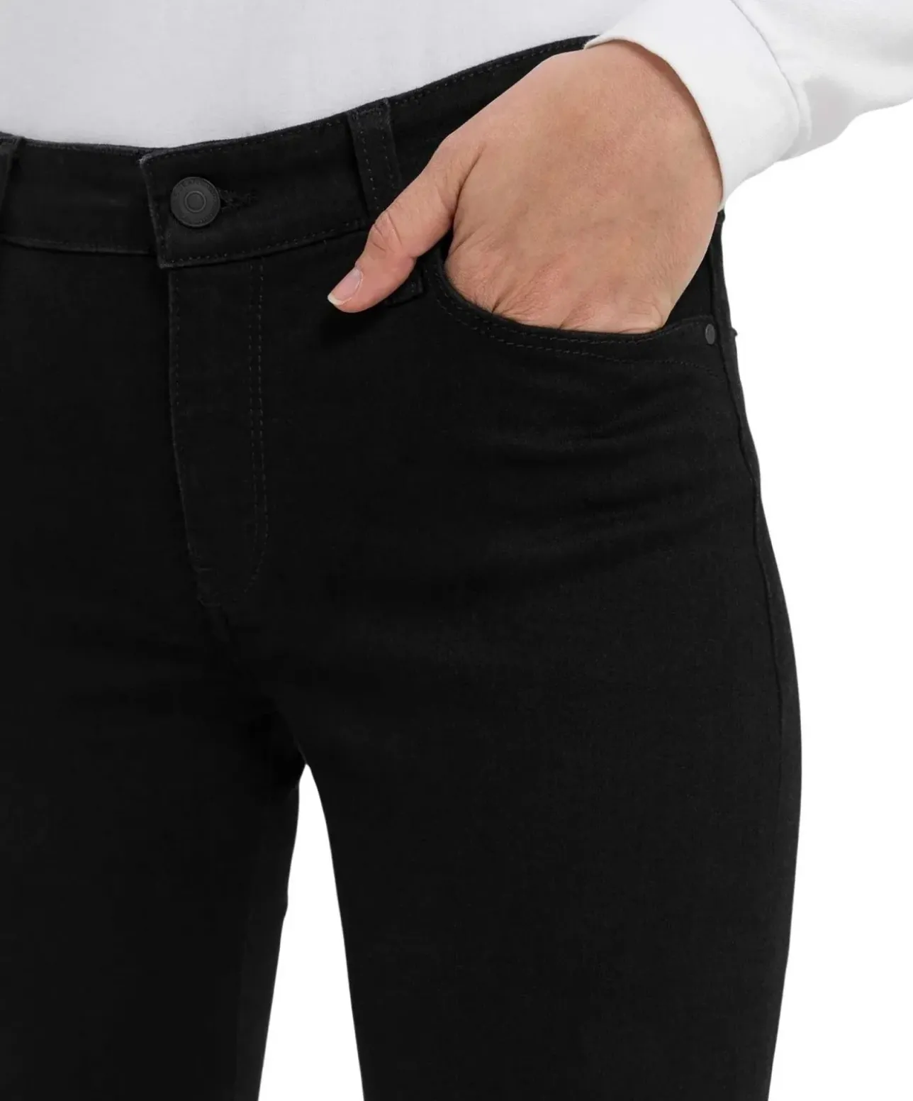 Cross Jeans Lauren - Schwarze Jeans mit angesagtem Bootcut
