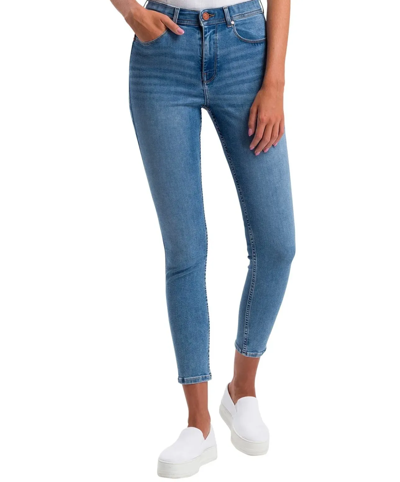 Cross Jeans mit hohem Bund Judy in Mittelblau mit Ankle Länge