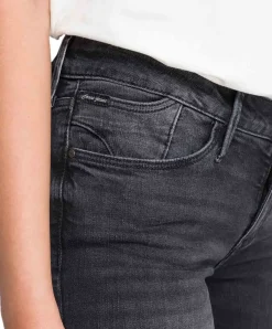 Cross Jeans Rose mit Regular fit in dunkler Verwaschung