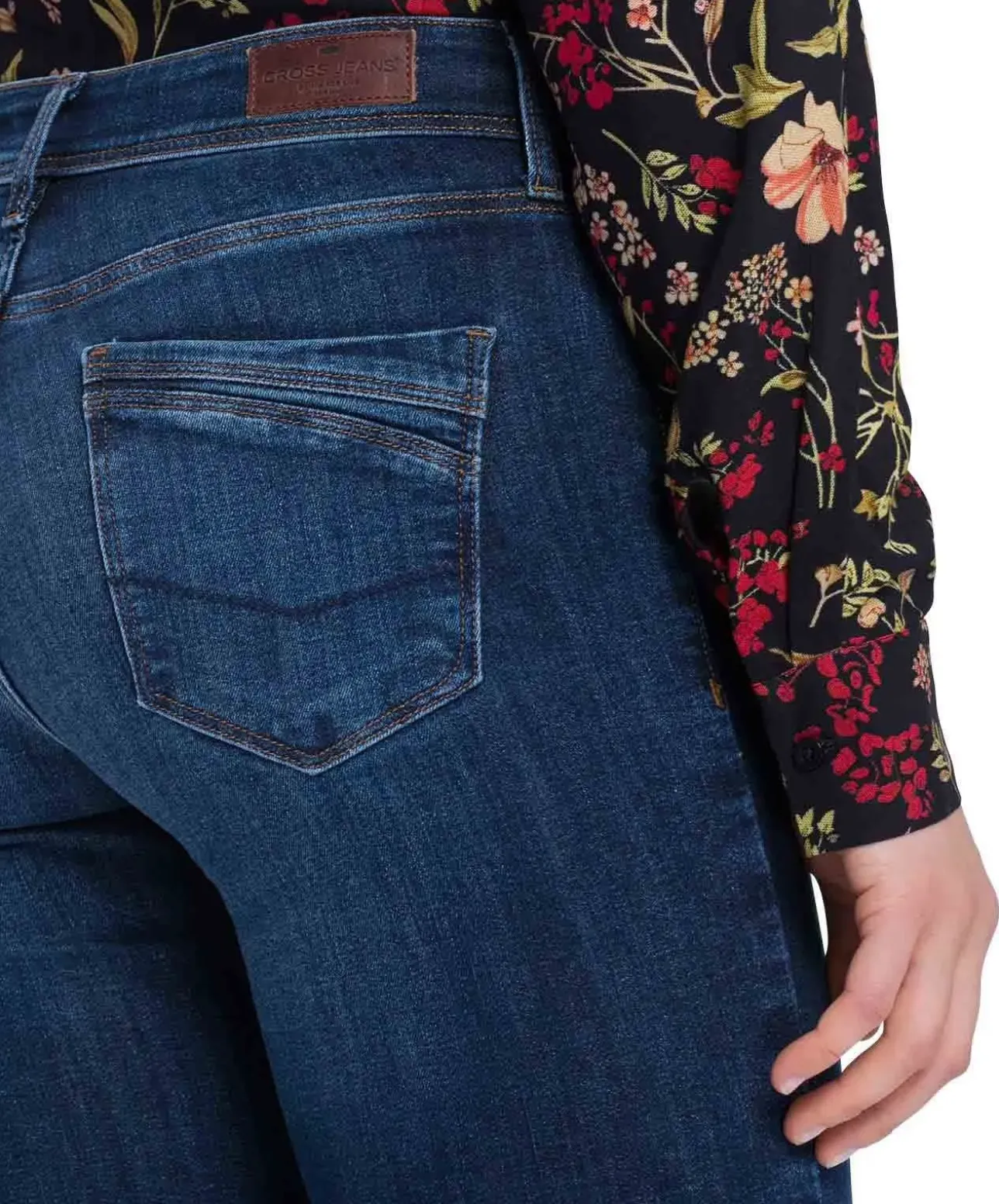 Cross Jeans Slim Fit Anya in mittelblaue mit High Waist