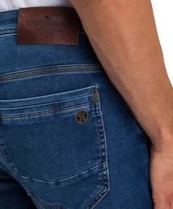 Cross Jeans Slim Fit Jimi aus mittelblauem Sweat Denim