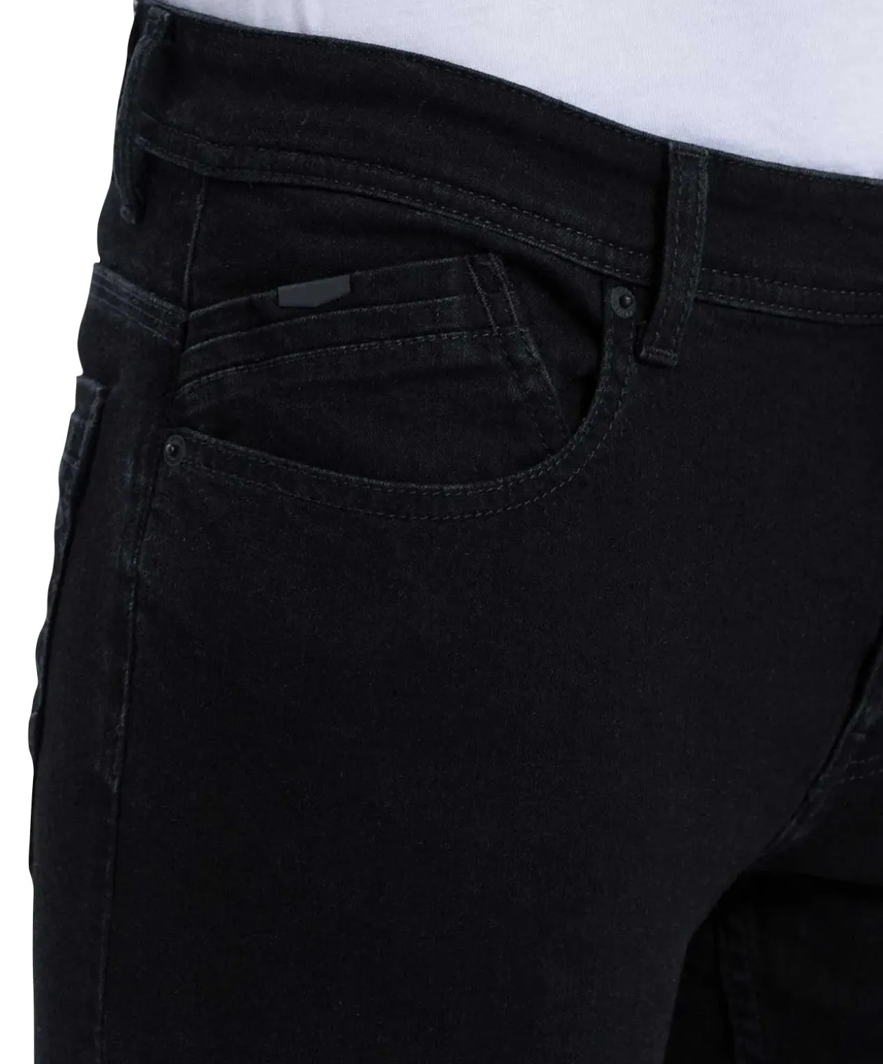Cross Jeans Tapered Fit Jimi in Schwarzer Optik
