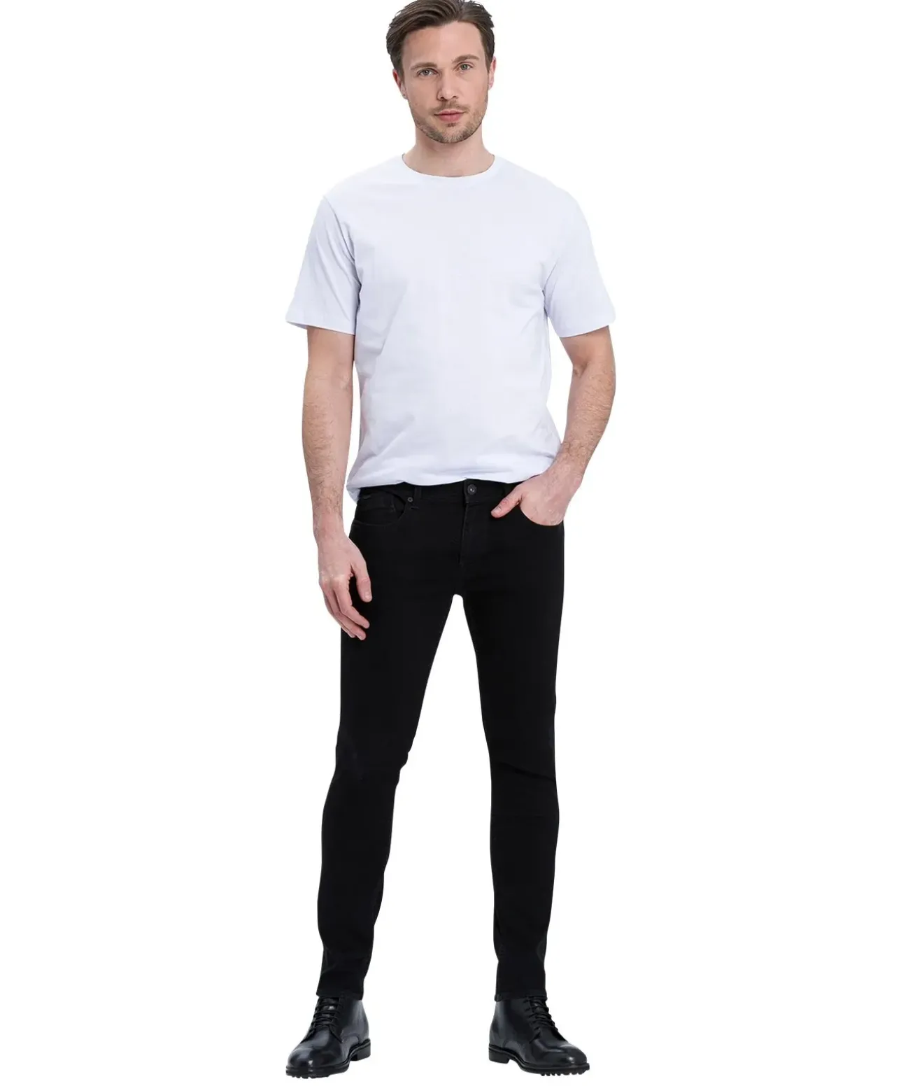 Cross Jeans Tapered Fit Jimi in Schwarzer Optik