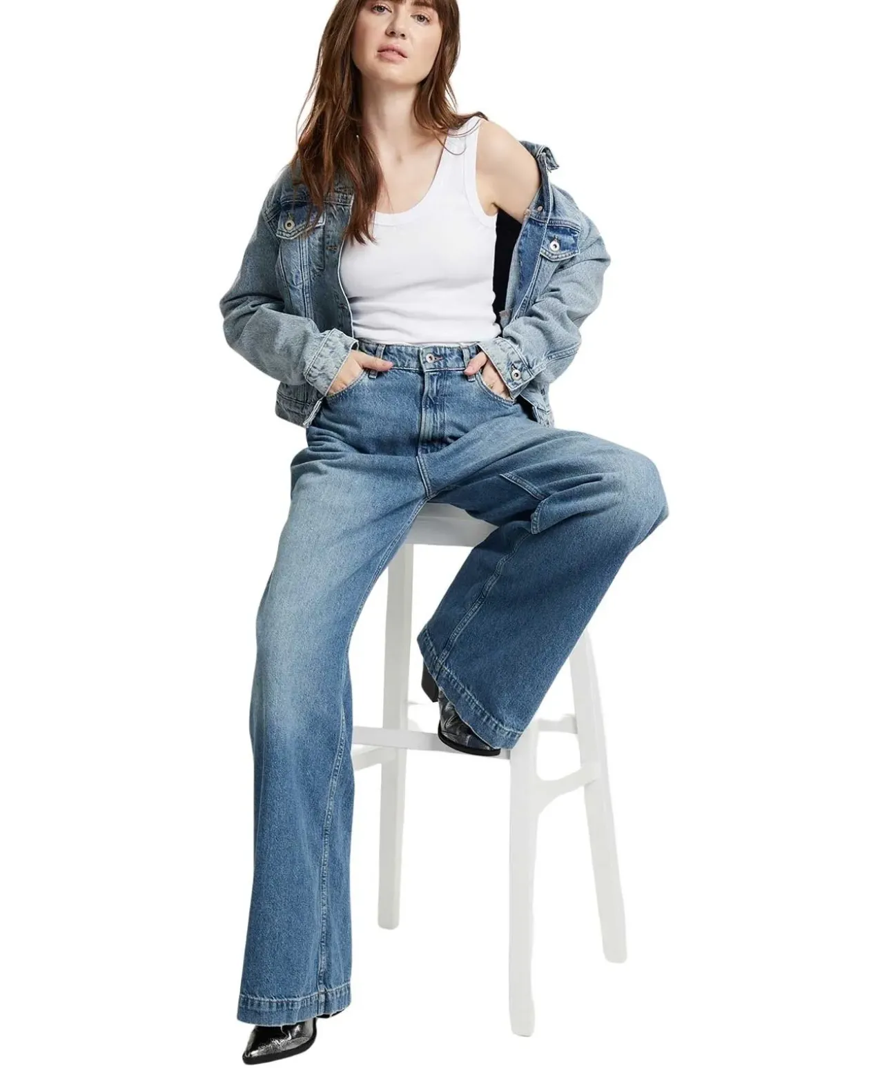 Cross Jeansjacke in Hellblau mit recycelter Baumwolle
