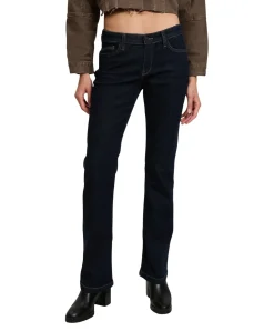 Cross Lauren Jeans in Rinse mit ausgestelltem Bein