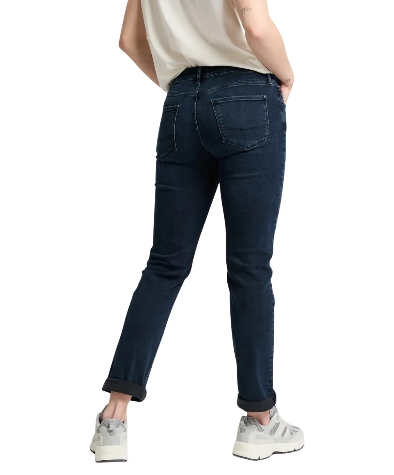 Cross Rose Jeans in Blue Black mit hohem Bund
