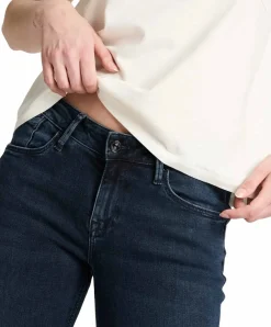 Cross Rose Jeans in Blue Black mit hohem Bund