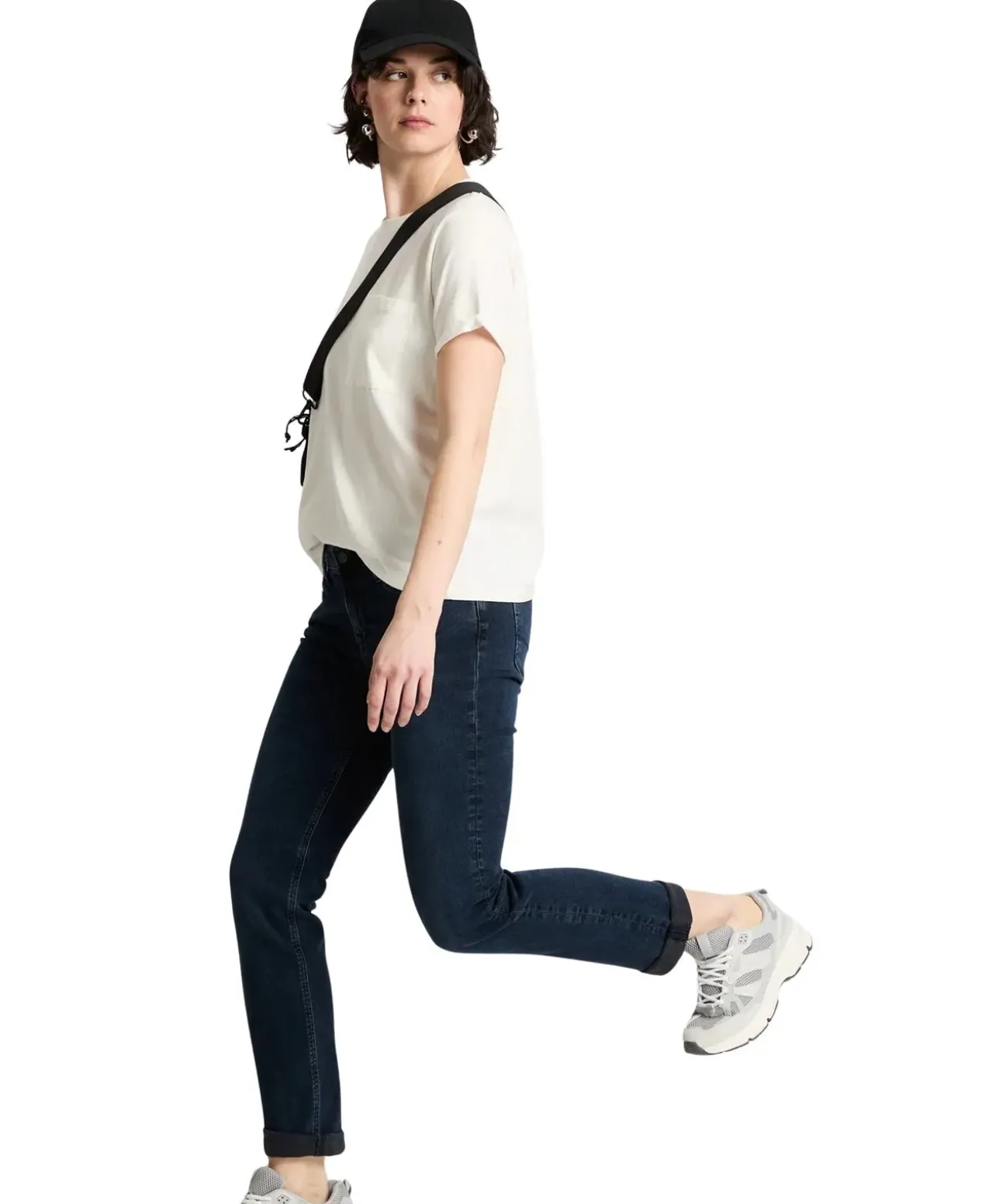 Cross Rose Jeans in Blue Black mit hohem Bund