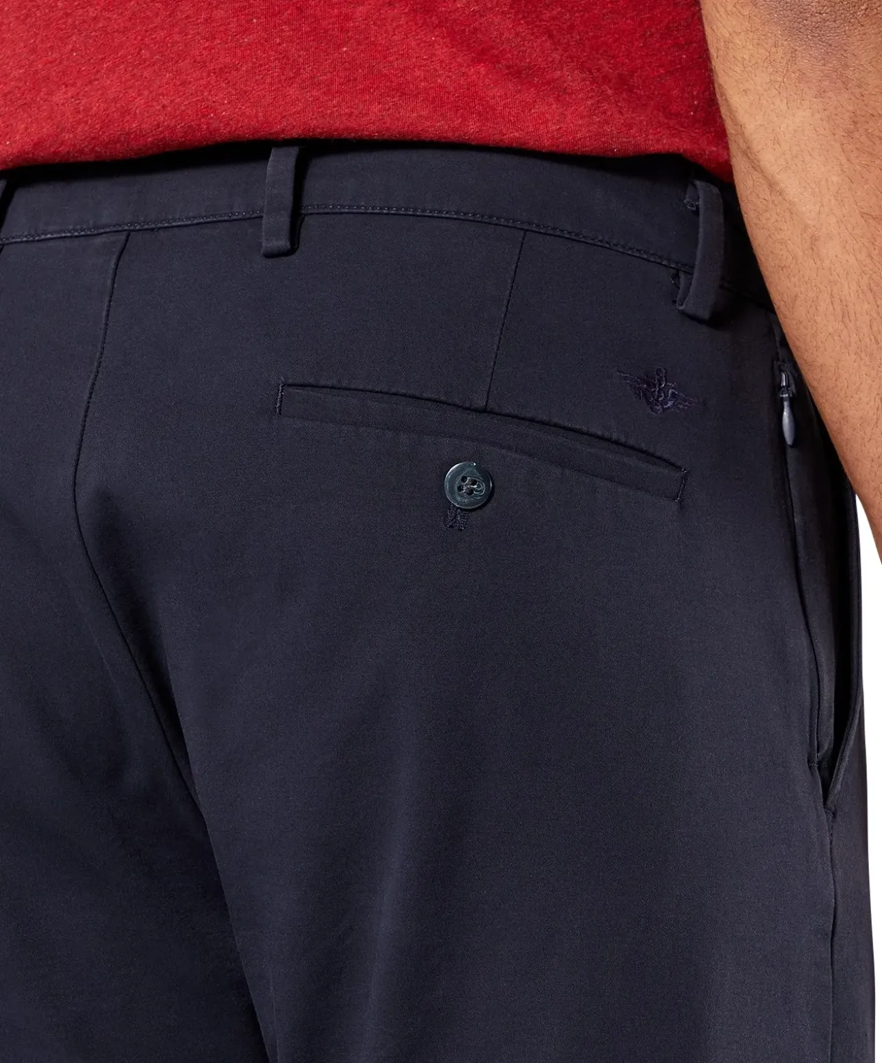 Dockers Chino Hose Tapered Fit Alpha in Navy