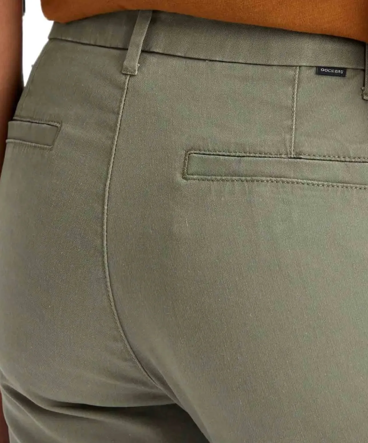 Dockers Chinohose mit Slim Fit in grüner Camo Färbung