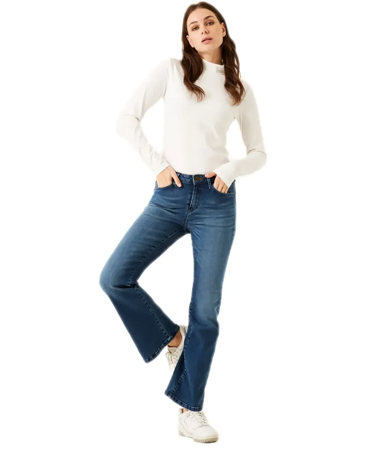 Garcia Jeans Flared Celia 245 in Mittelblau mit hoher Taille