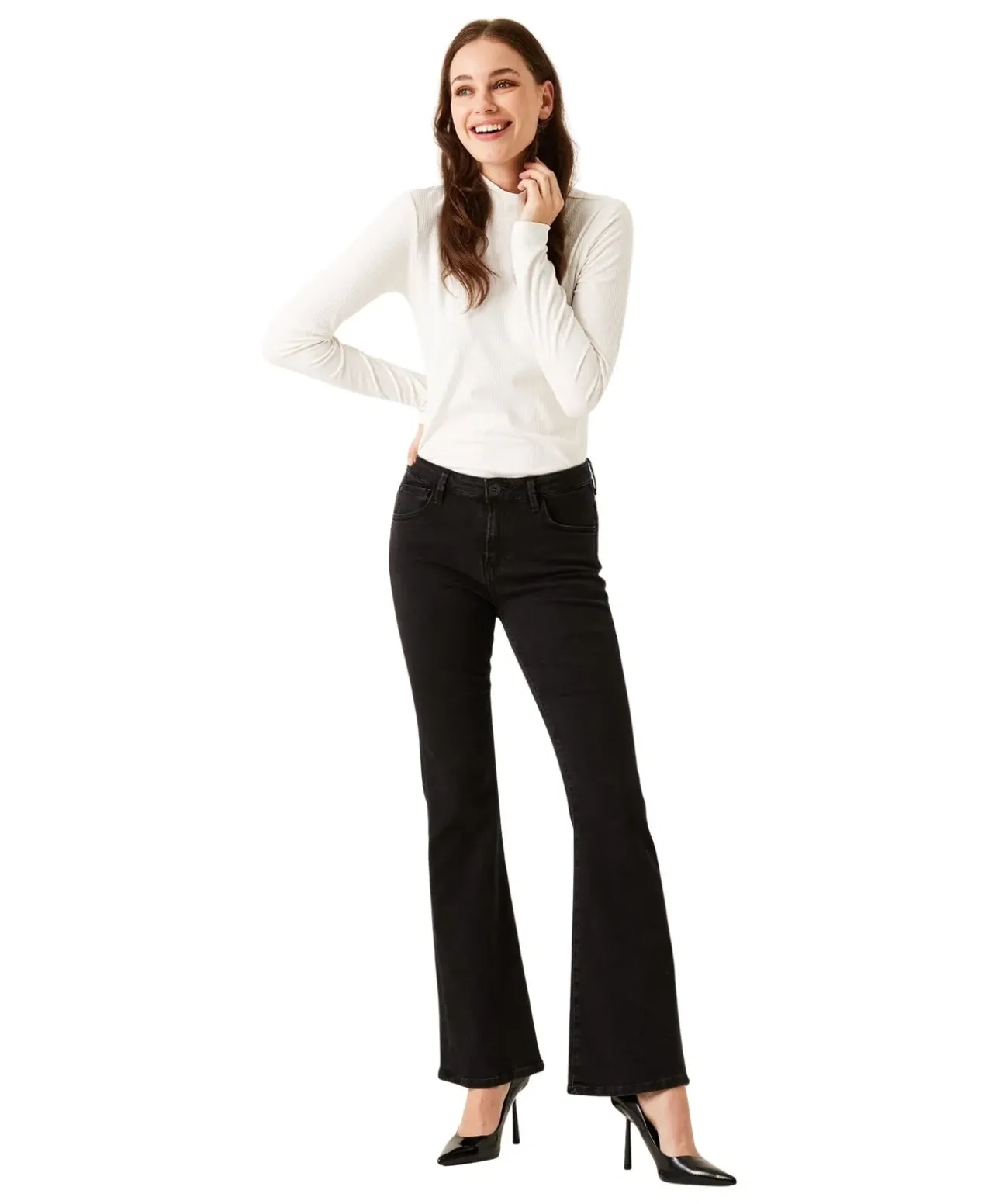 Garcia Jeans Flared Celia 245 in Schwarz mit hoher Taille