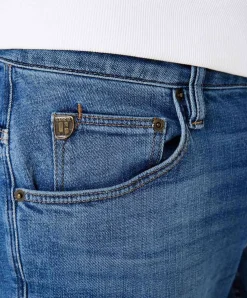 Garcia Russo Jeans Tapered in mittelblauer Waschung