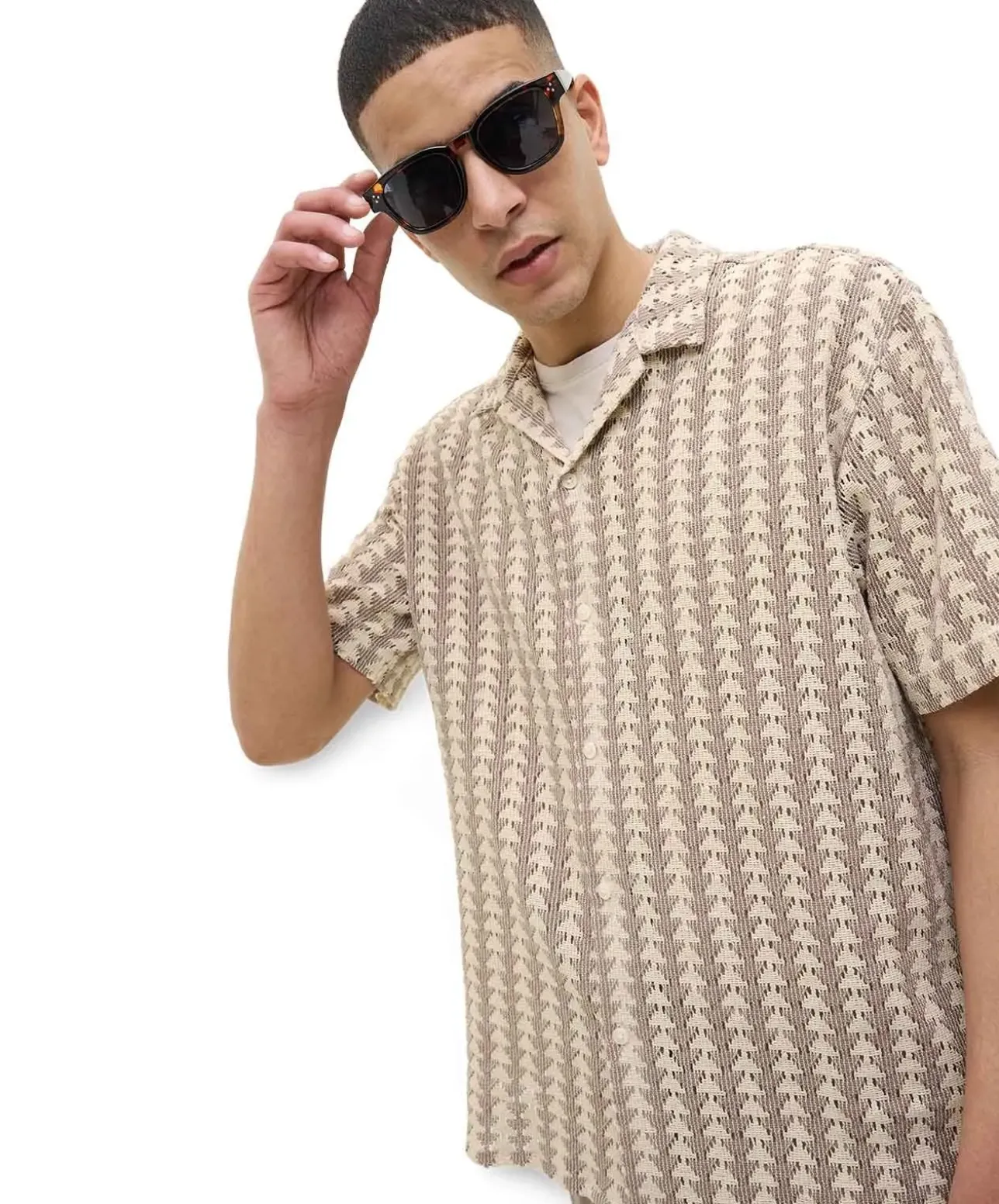 Jack & Jones Kurzarmhemd mit Resortkragen in Mocha Meringue