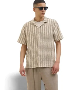 Jack & Jones Kurzarmhemd mit Resortkragen in Mocha Meringue