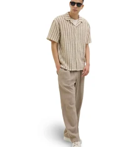 Jack & Jones Kurzarmhemd mit Resortkragen in Mocha Meringue